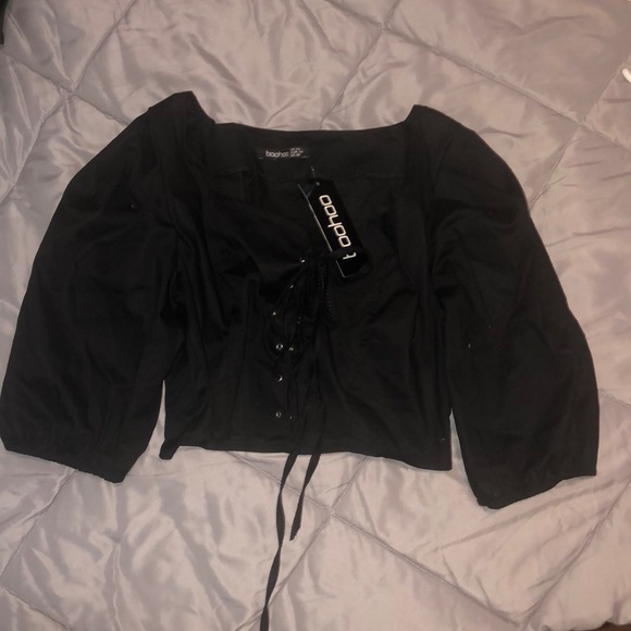 Boohoo Tops - Black top, cropped style.